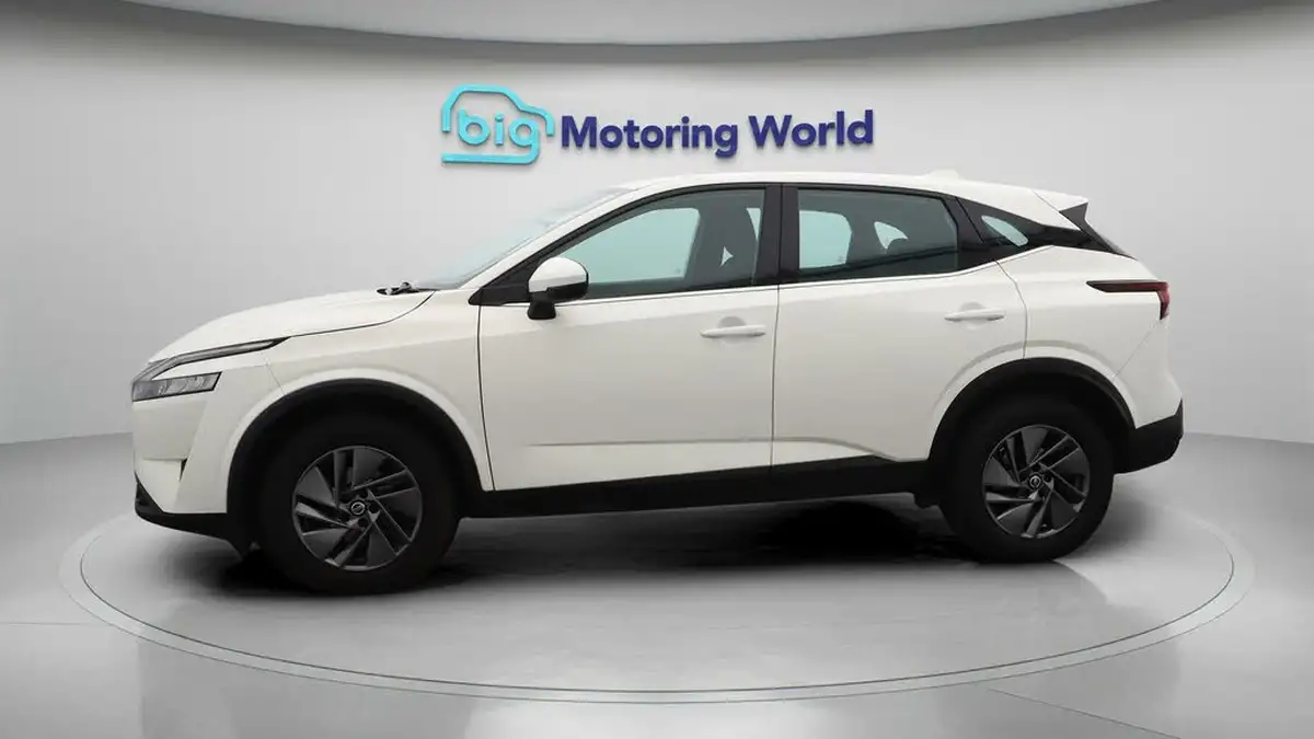 2022-nissan-qashqai-13-dig-t-acenta-premium-140ps-big-4