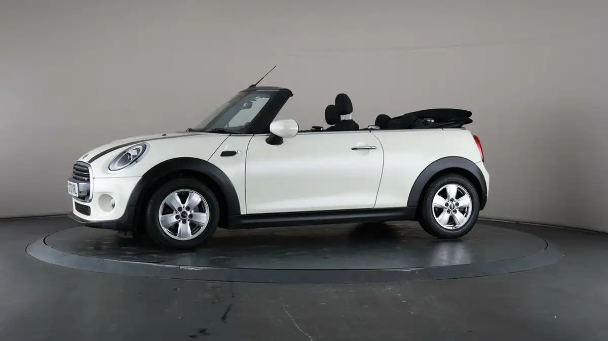 2020-mini-cooper-15-cooper-classic-convertible-2d-big-29