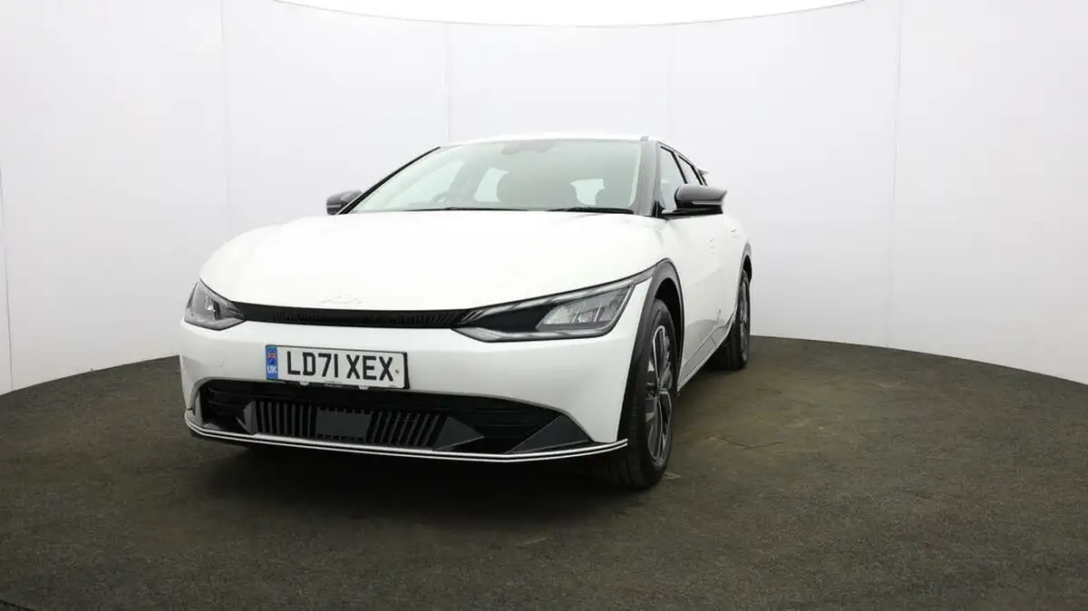 2022-kia-ev6-e-air-big-31