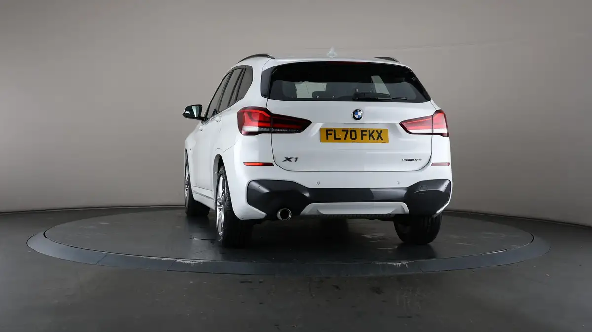 2020-bmw-x1-15-sdrive18i-m-sport-dct-big-40