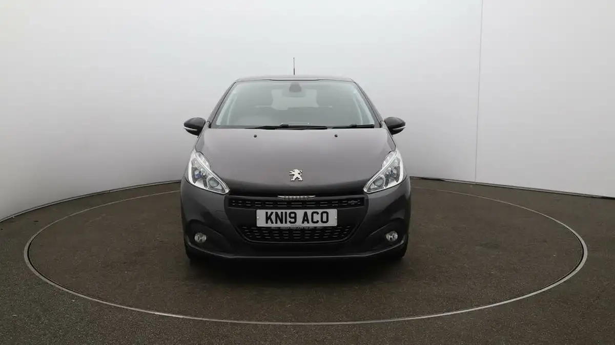 2019-peugeot-208-12-puretech-gt-line-110bhp-big-32