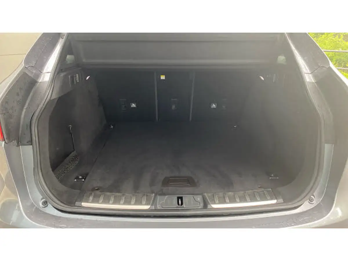 2019-jaguar-f-pace-20-i4d-chequered-flag-180ps-big-9