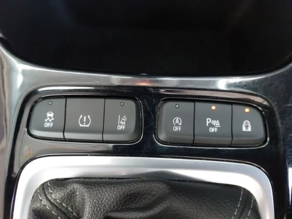 2021-vauxhall-crossland-12i-elite-big-11