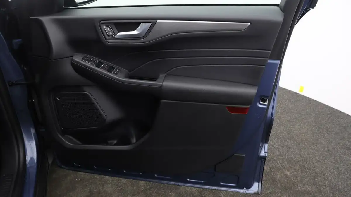 2022-ford-kuga-15-titanium-edition-auto-big-14
