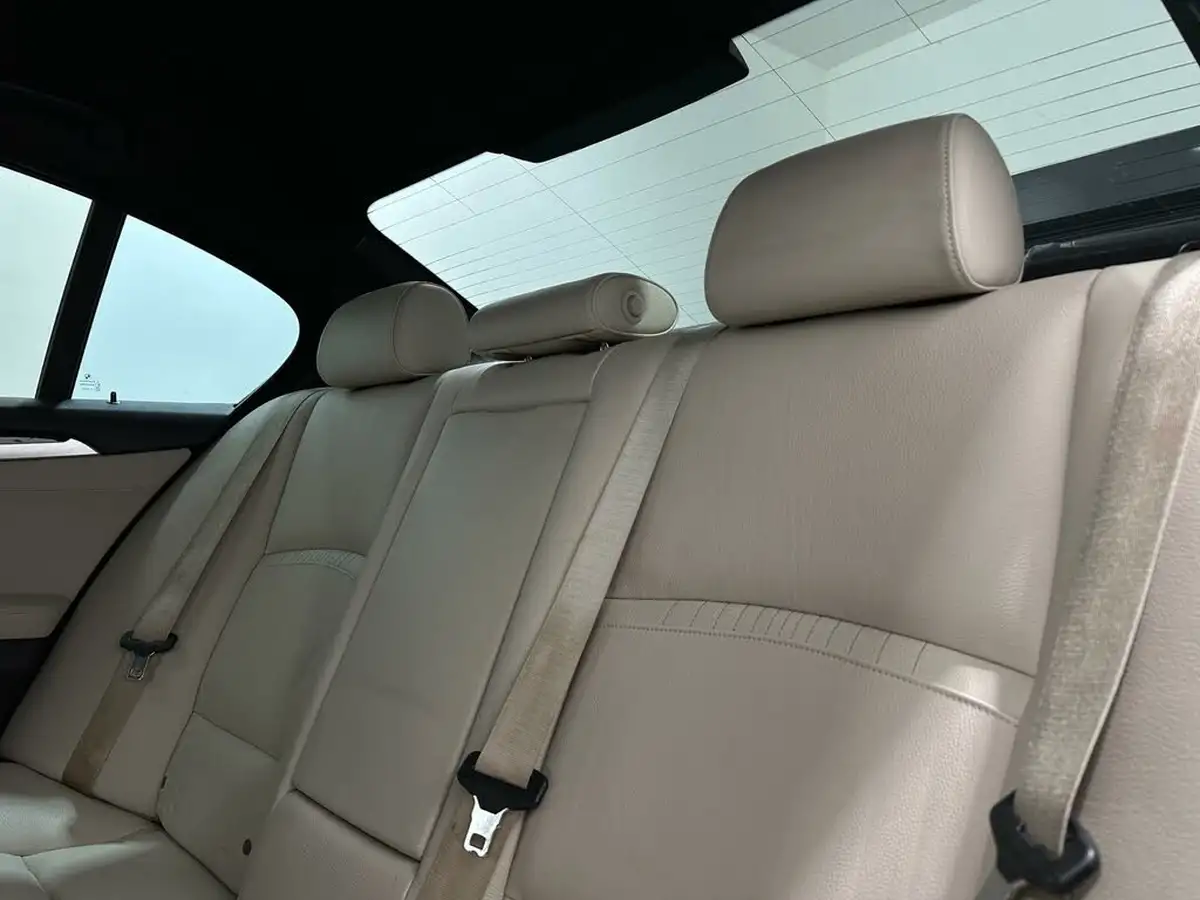 2015-bmw-5-series-20td-520d-m-sport-190bhp-saloon-4d-auto-big-36