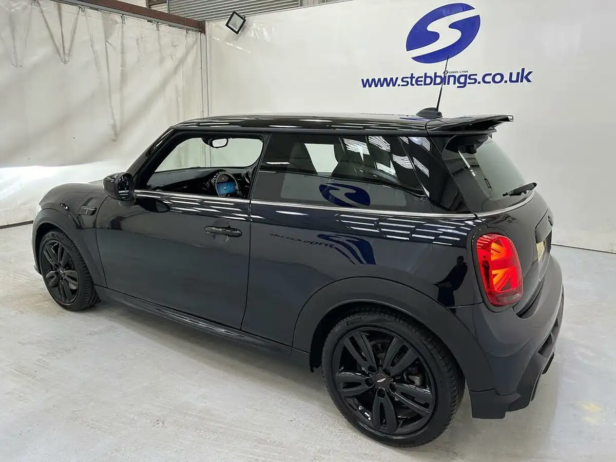 2022-mini-cooper-20-cooper-s-sport-premium-hatchback-3d-auto-big-4