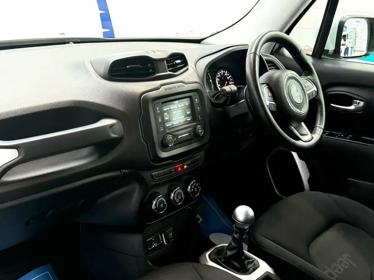 2017-jeep-renegade-16-multijet-ii-longitude-big-3