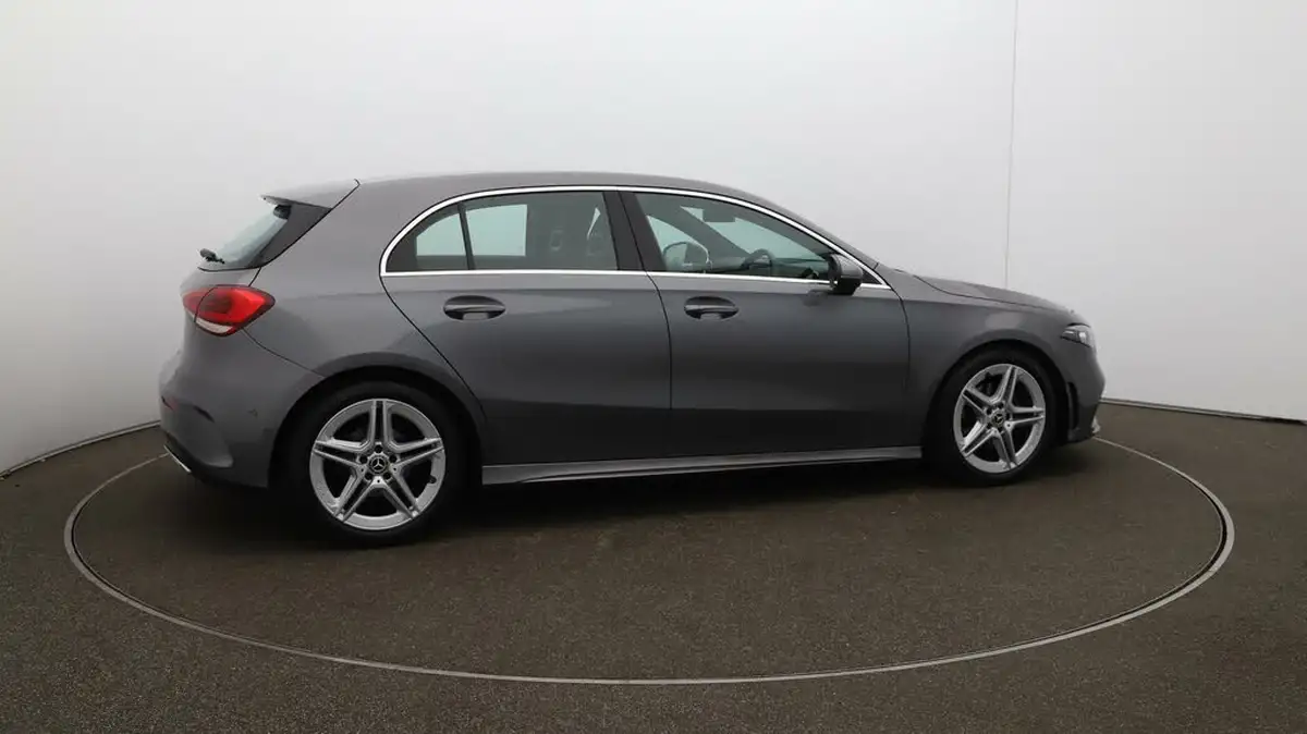 2019-mercedes-benz-a-class-15d-a180d-amg-line-executive-hatchback-5d-7g-dct-big-41
