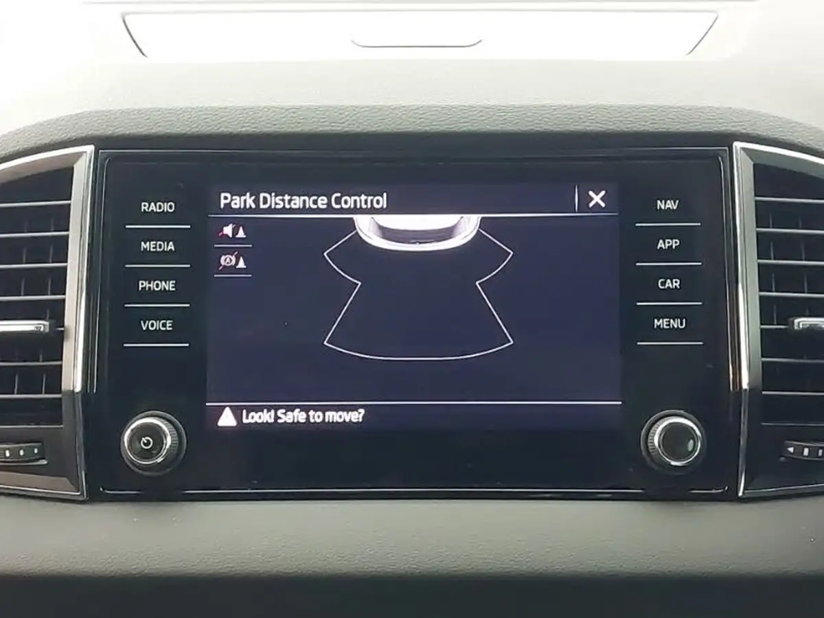 2022-skoda-karoq-10-tsi-se-drive-big-10