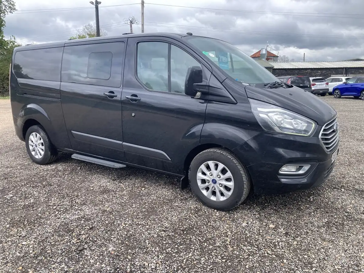 2019-ford-tourneo-custom-20tdci-320-l2-zetec-130ps-big-0
