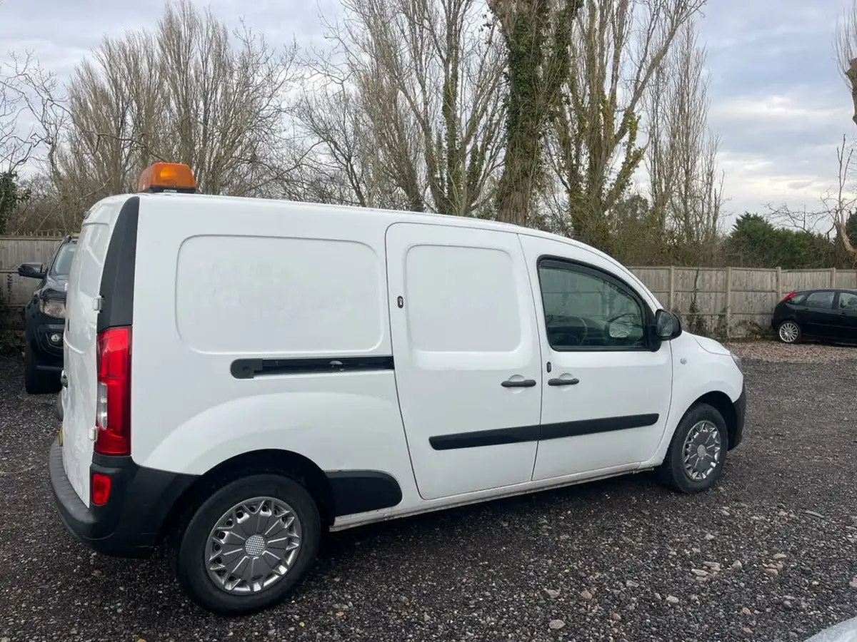 2014-mercedes-benz-citan-15-cdi-109-compact-panel-van-big-7
