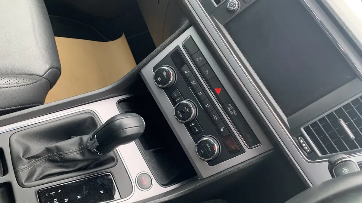 2020-seat-leon-20tdi-xcellence-lux-hatchback-dsg-big-19