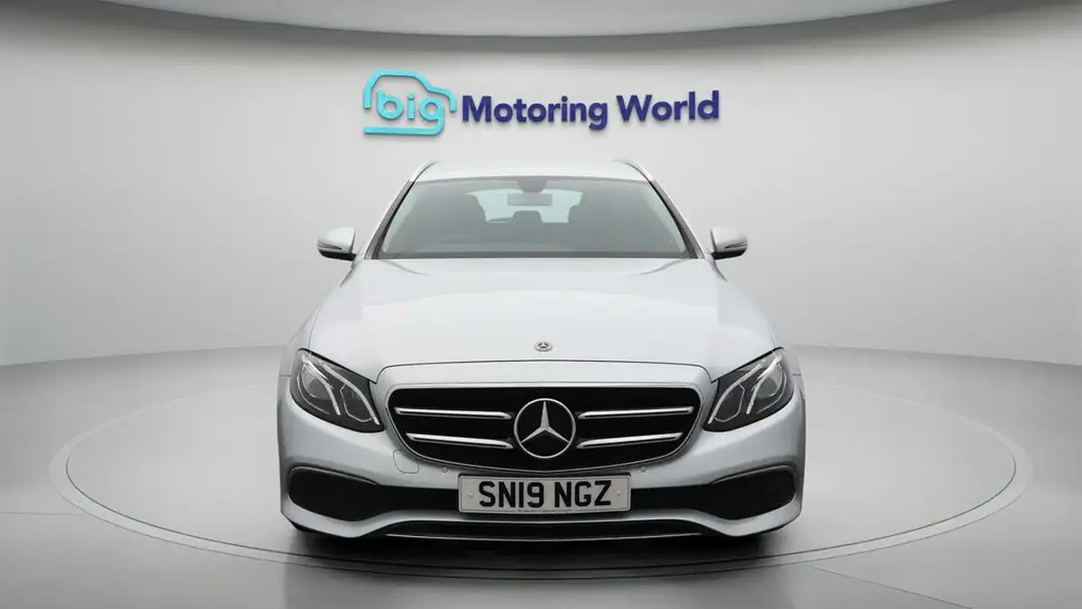 2019-mercedes-benz-e-class-20d-e220d-se-ss-estate-5d-big-2