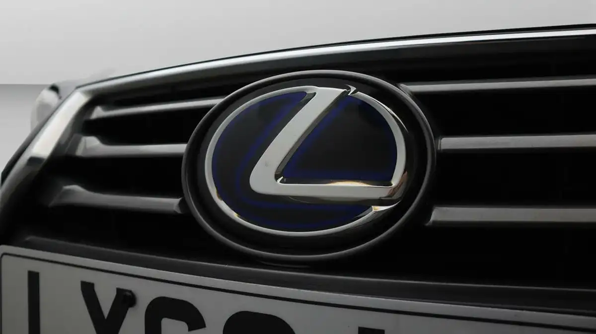 2018-lexus-is-300h-25-executive-edition-lexus-navigation-big-20