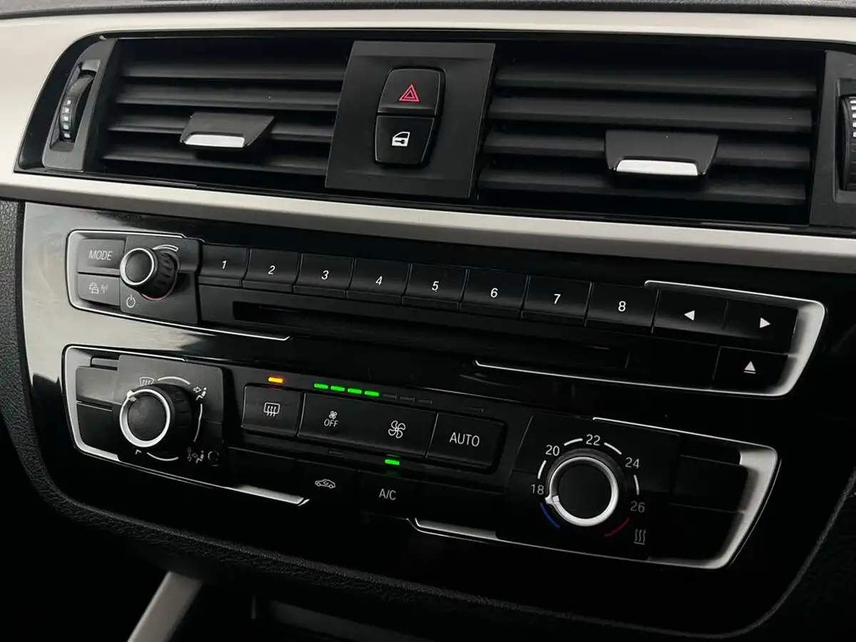 2018-bmw-1-series-15-118i-se-3d-auto-big-27