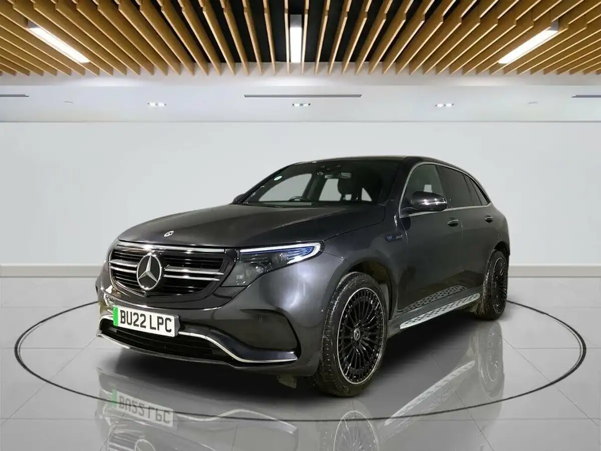 2022-mercedes-benz-eqc-e-eqc-400-amg-line-premium-plus-big-3