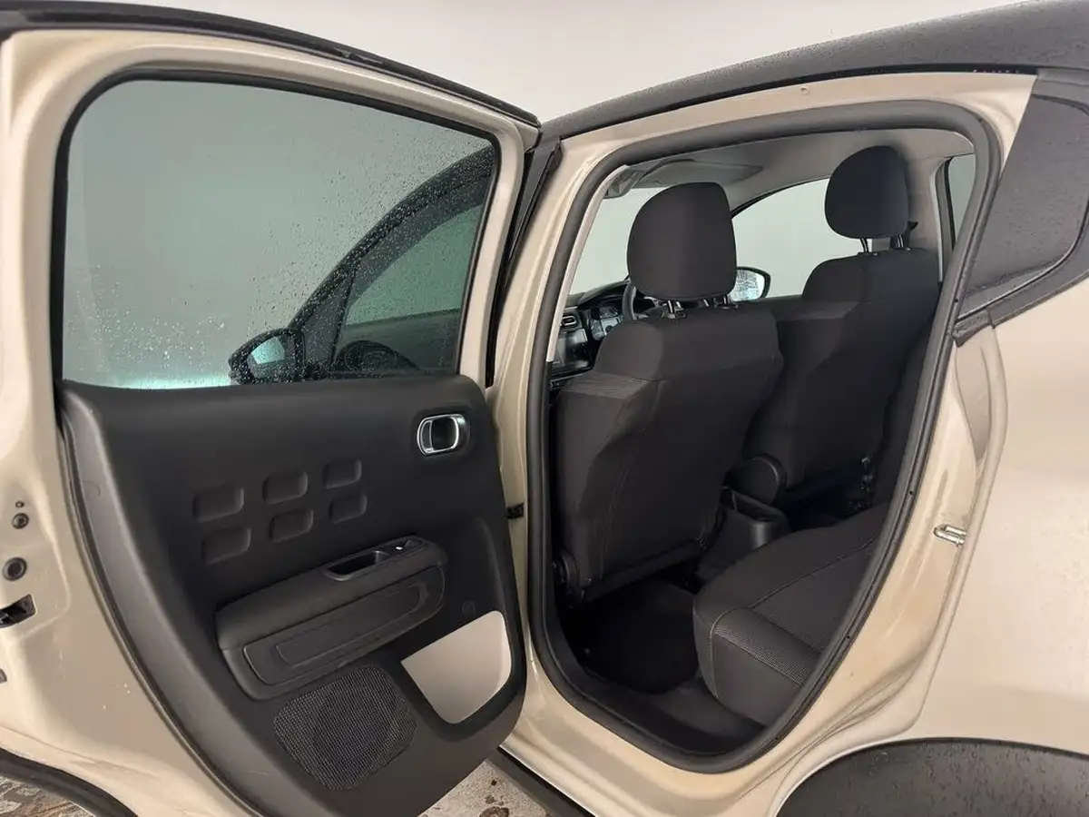 2024-citroen-c3-12-puretech-plus-110ps-eat6-big-13