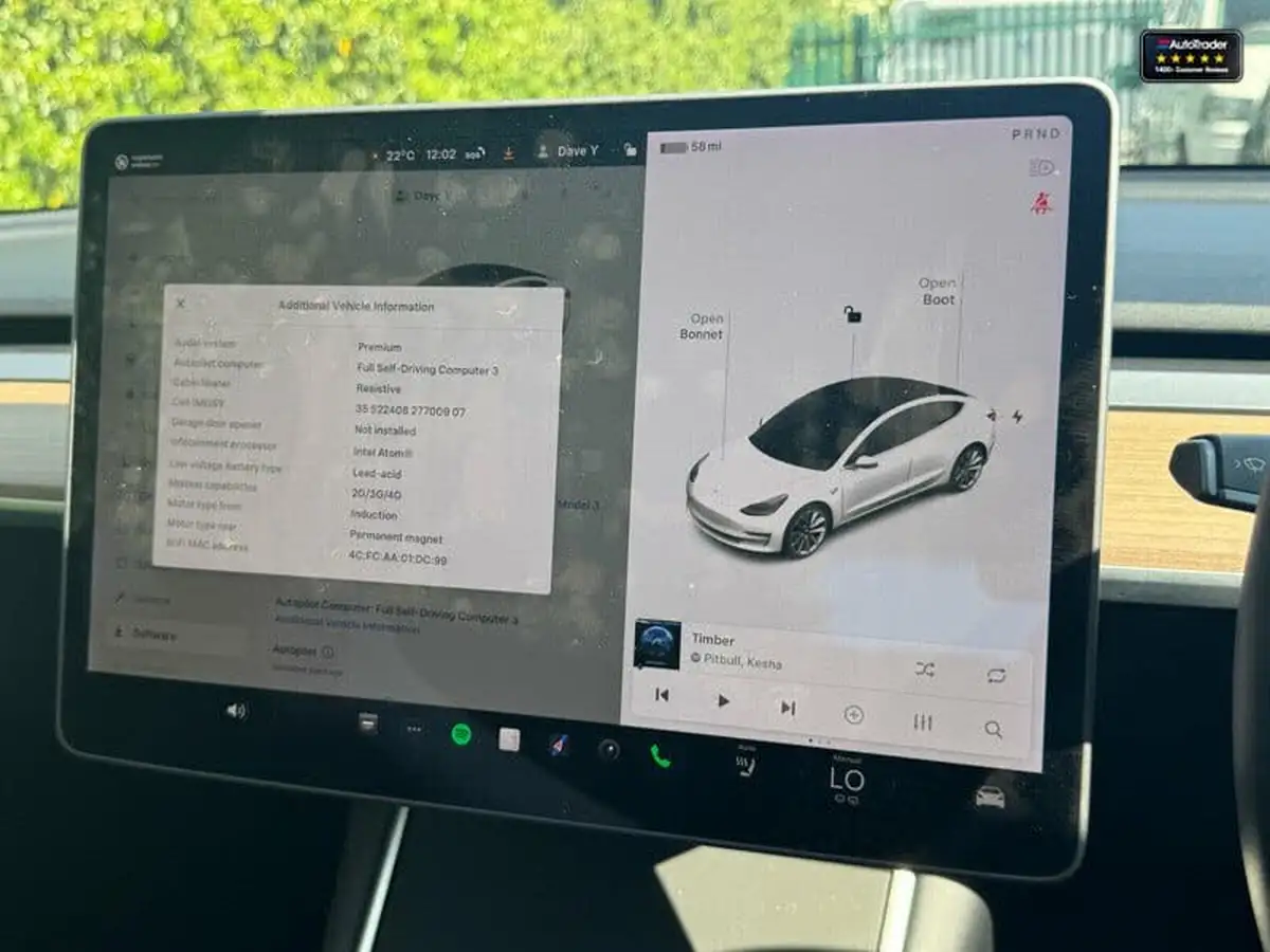 2020-tesla-model-3-e-long-range-big-23