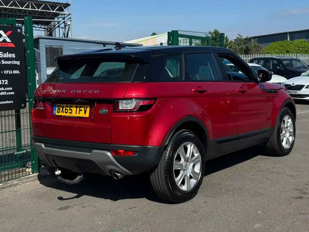 2015-land-rover-range-rover-evoque-20ed4-se-tech-ss-hatchback-5d-big-4
