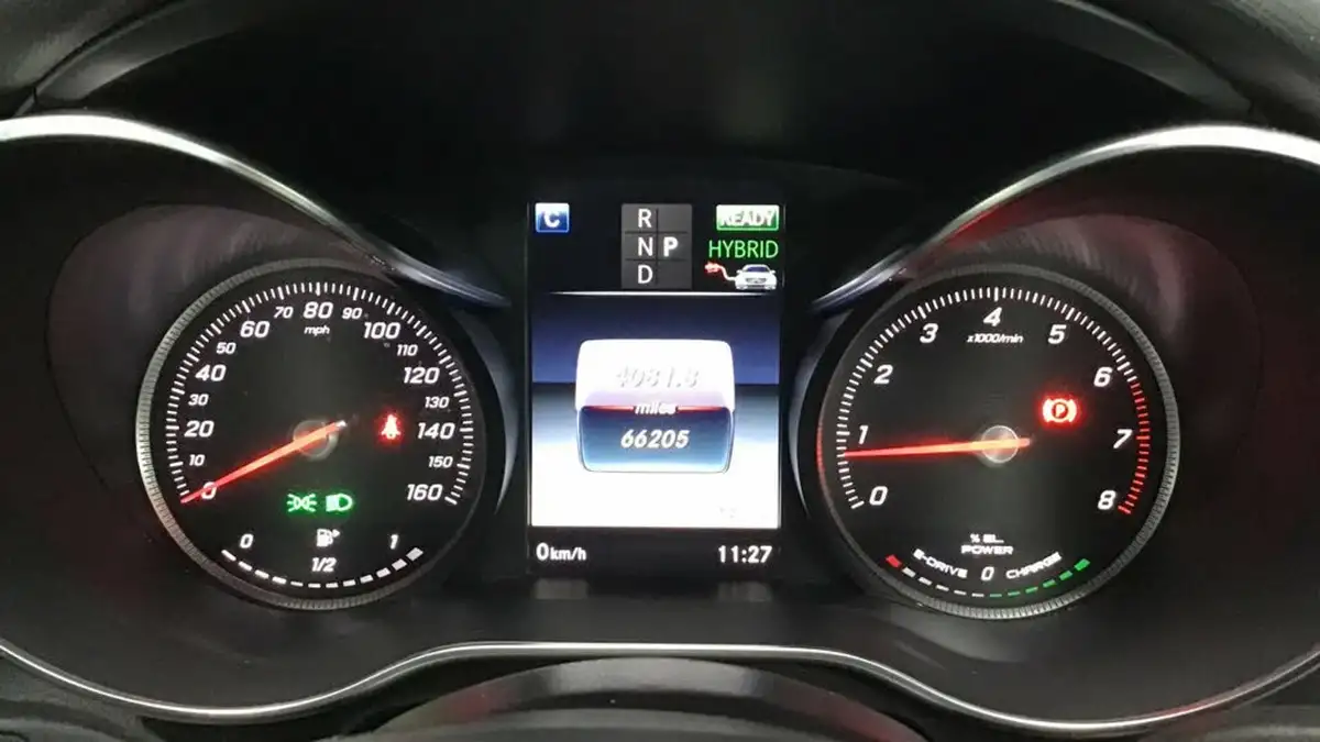 2016-mercedes-benz-c-class-20-c350e-sport-211ps-premium-plus-saloon-4d-auto-big-4
