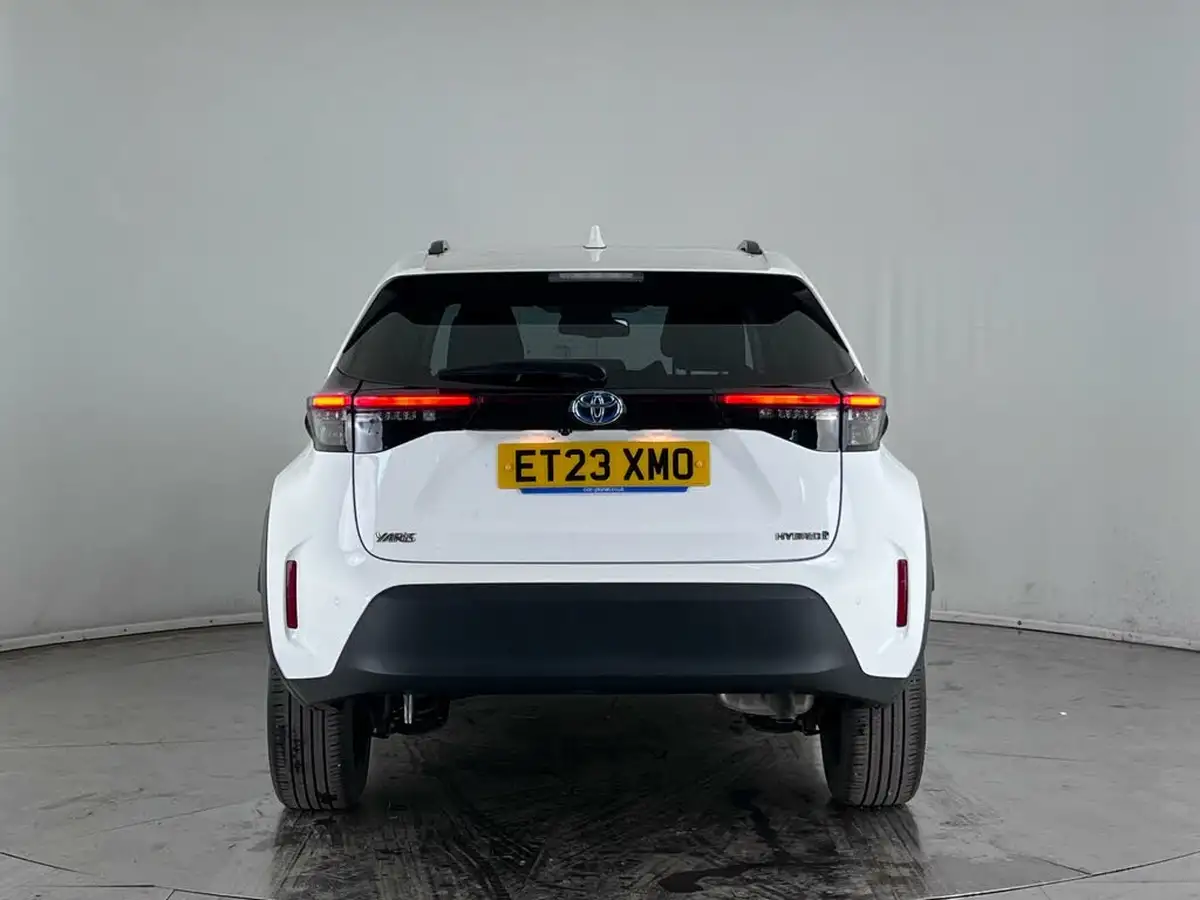 2023-toyota-yaris-cross-15-vvt-i-excel-awd-i-big-6