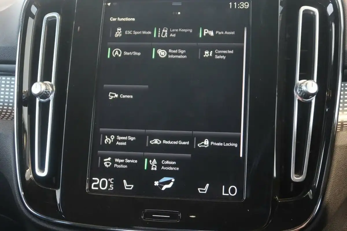 2021-volvo-xc40-20-b4-r-design-197bhp-geartronic-big-15