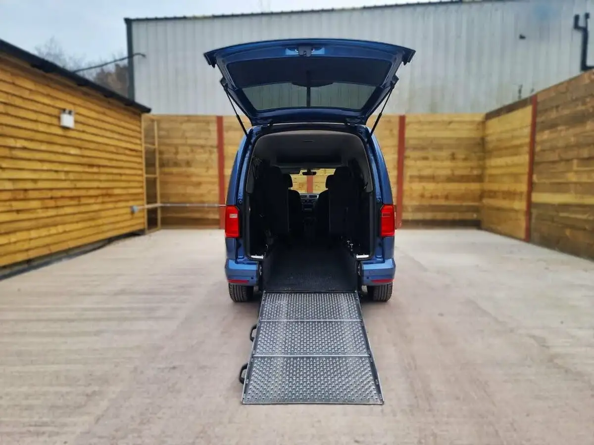 2017-volkswagen-caddy-maxi-life-20tdi-c20-102ps-big-2