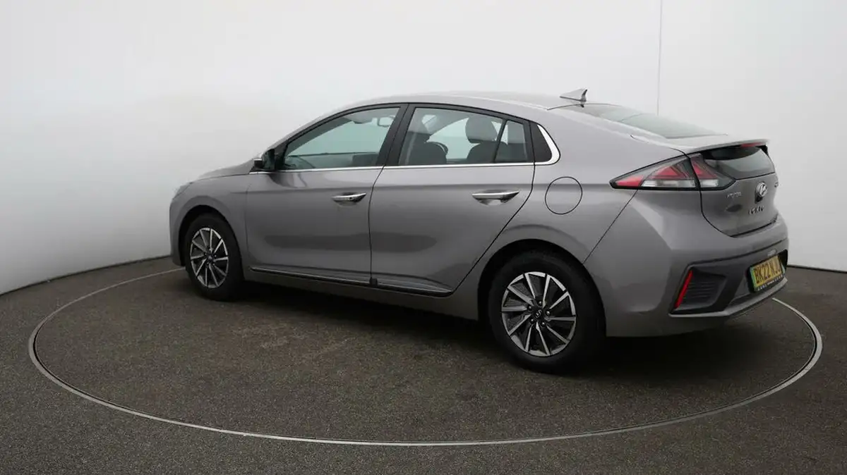 2022-hyundai-ioniq-e-premium-electric-big-29
