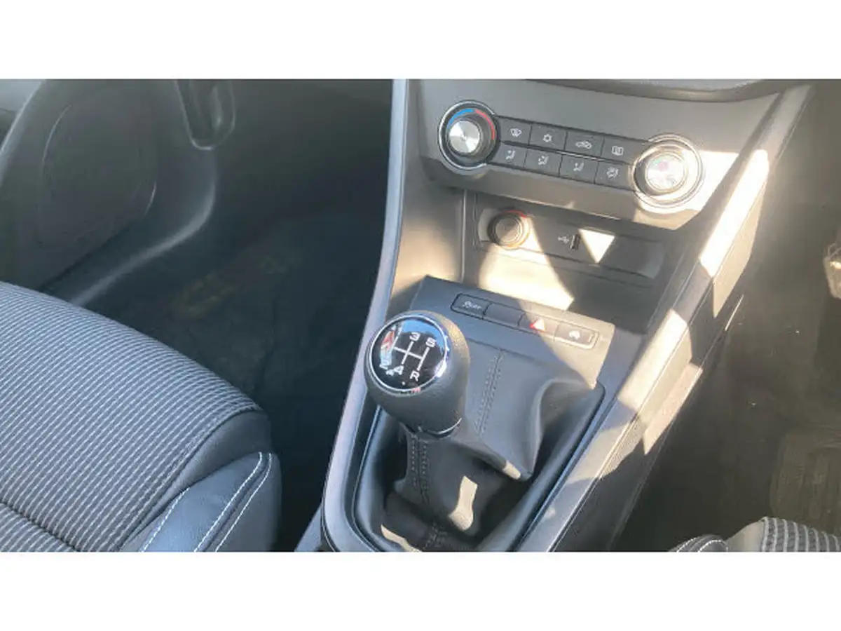 2022-mg-mg3-15-vti-tech-exclusive-nav-big-12