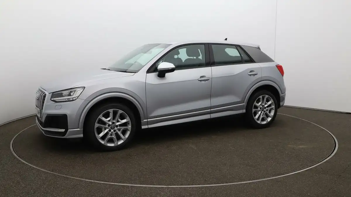 2019-audi-sq2-20-tfsi-big-56