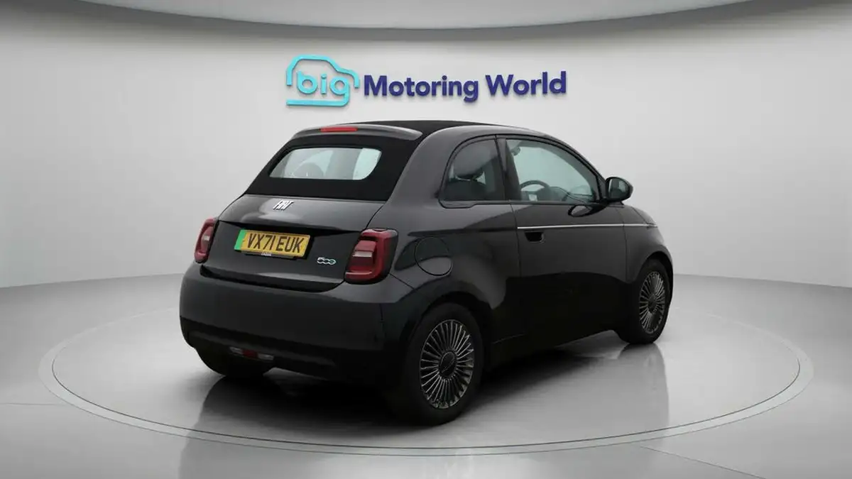 2021-fiat-500c-e-icon-big-7