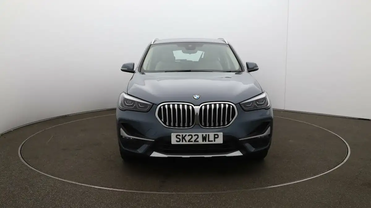 2021-bmw-x1-15-sdrive18i-xline-big-33