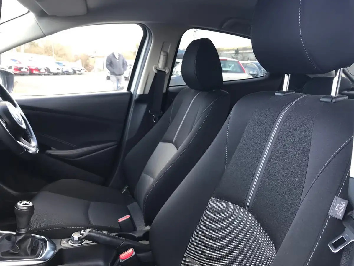 2019-mazda-mazda2-15-sport-nav-big-5