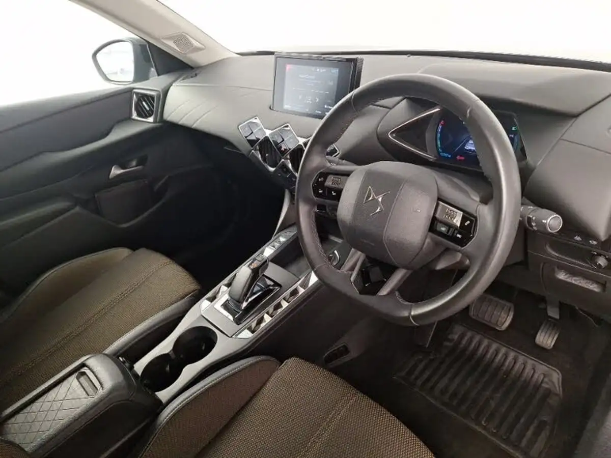 2022-ds-ds-3-crossback-e-tense-bastille-big-10