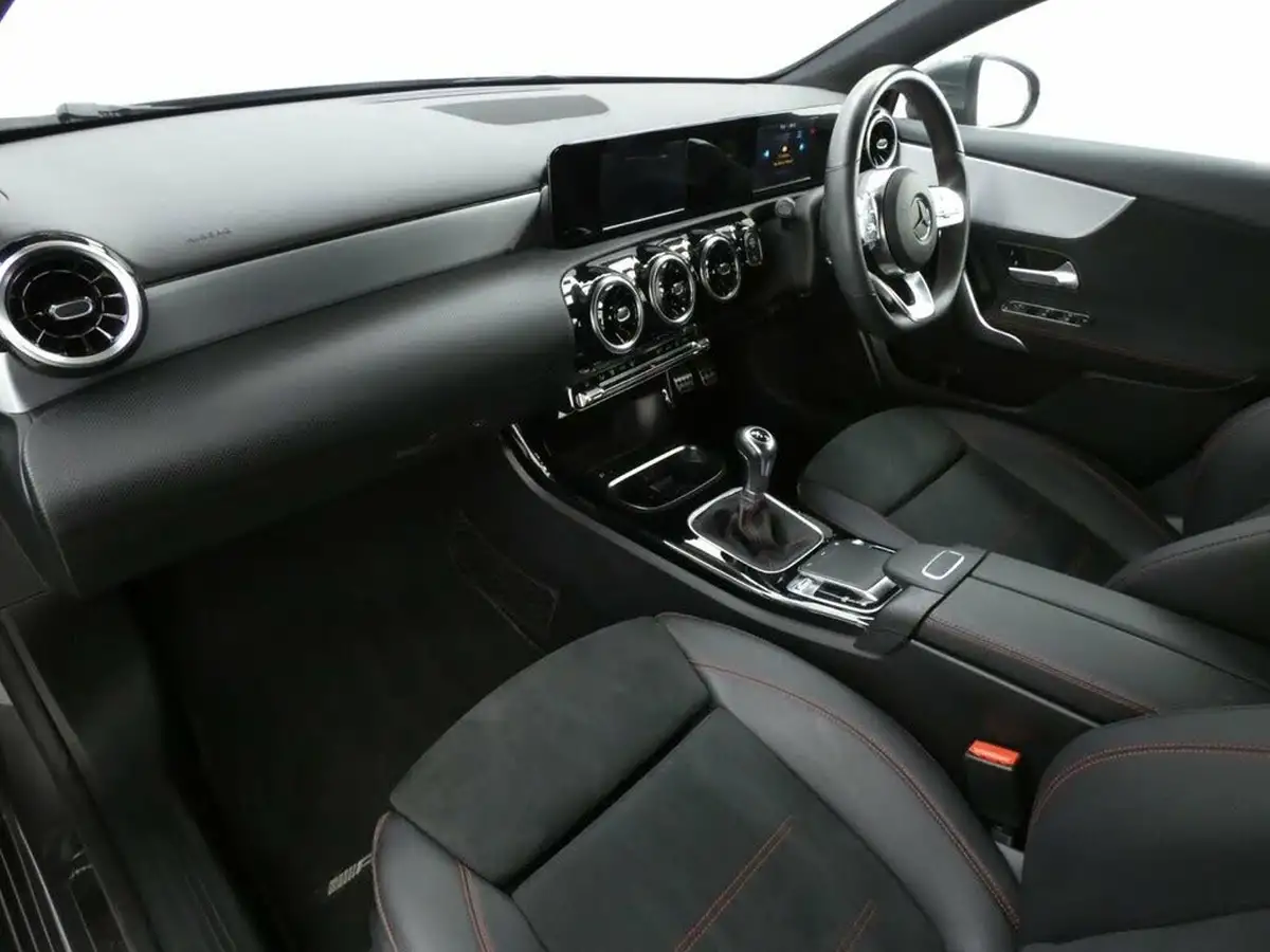 2019-mercedes-benz-a-class-13-a180-amg-line-hatchback-5d-big-19