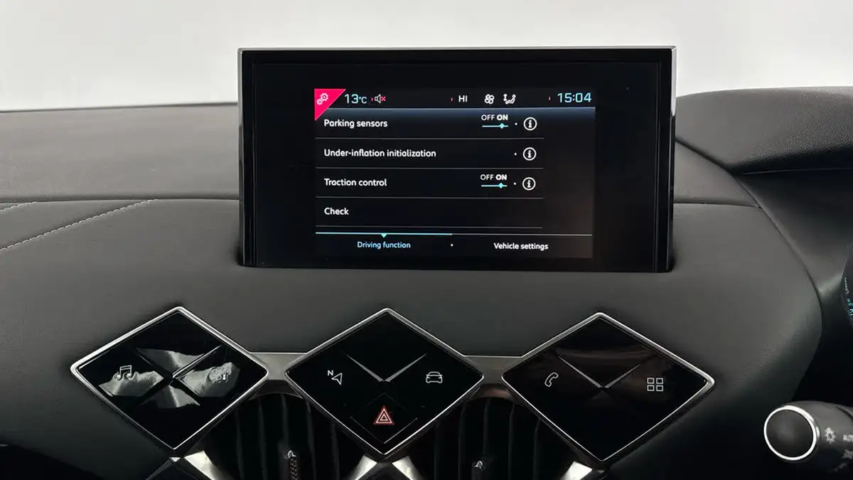 2022-ds-ds-3-crossback-e-tense-bastille-big-16