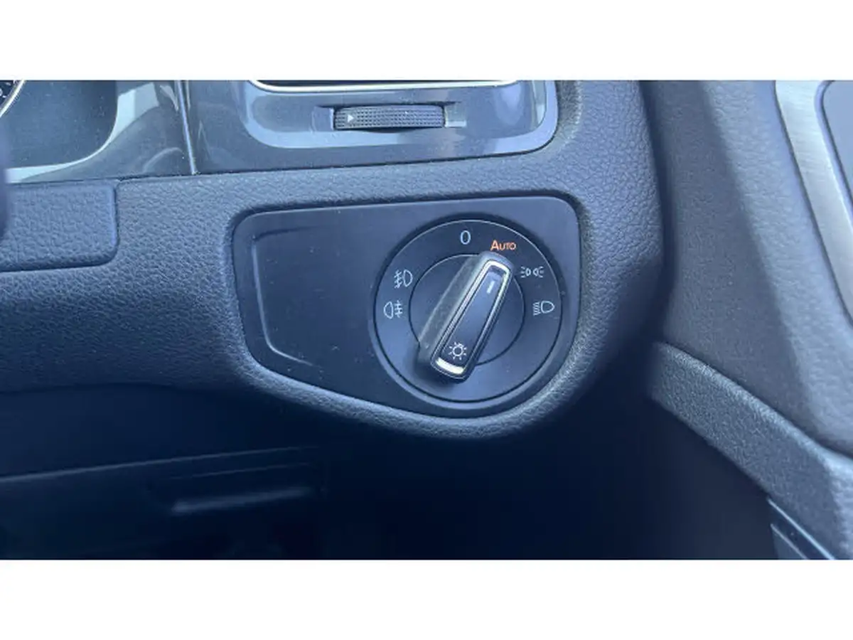 2019-volkswagen-golf-16tdi-match-hatchback-5d-big-24