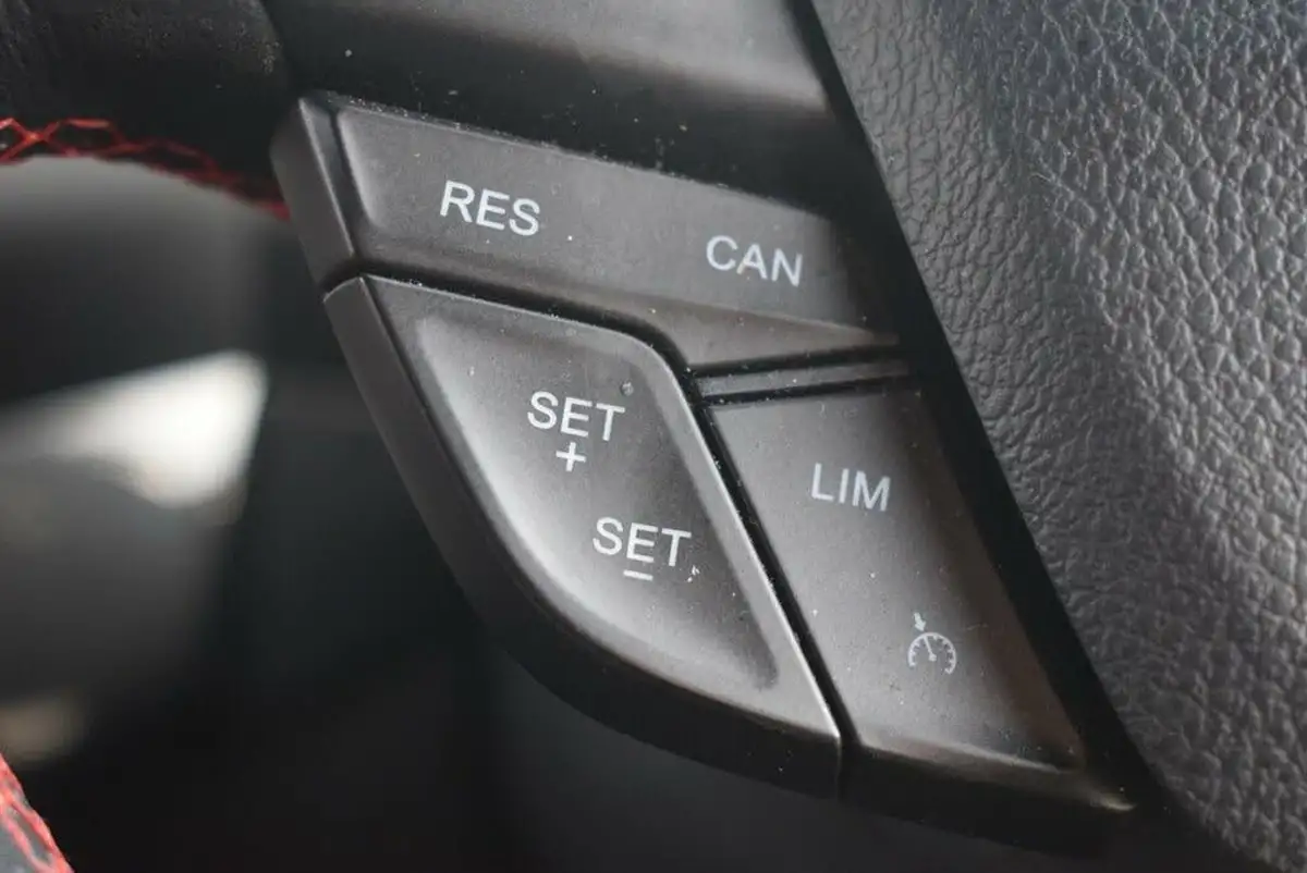 2019-ford-kuga-15t-st-line-176ps-awd-1498cc-auto-big-2