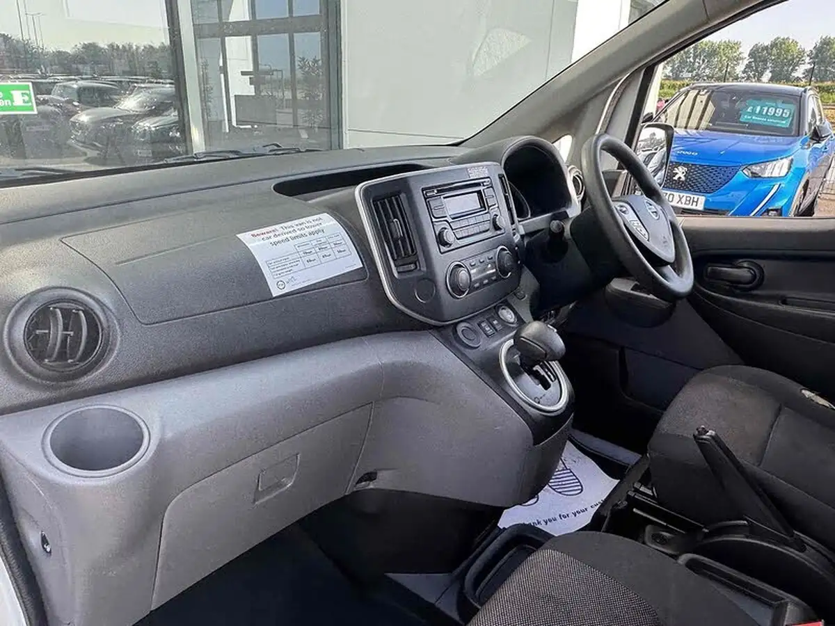 2021-nissan-env200-e-acenta-panel-van-auto-big-23