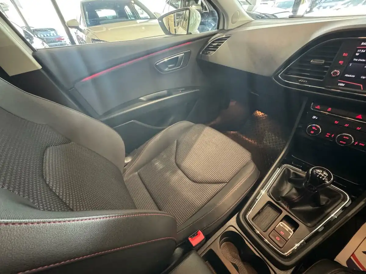 2018-seat-leon-14-tsi-fr-technology-hatchback-5d-big-12