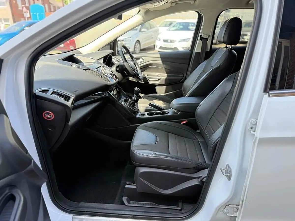 2014-ford-kuga-20tdci-titanium-140ps-big-12