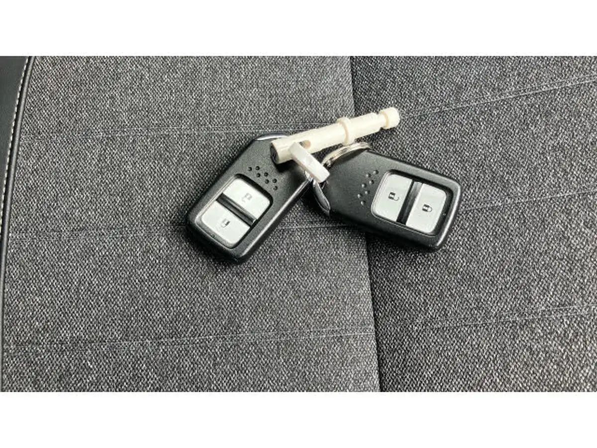 2022-honda-jazz-15-i-mmd-ex-107ps-big-39