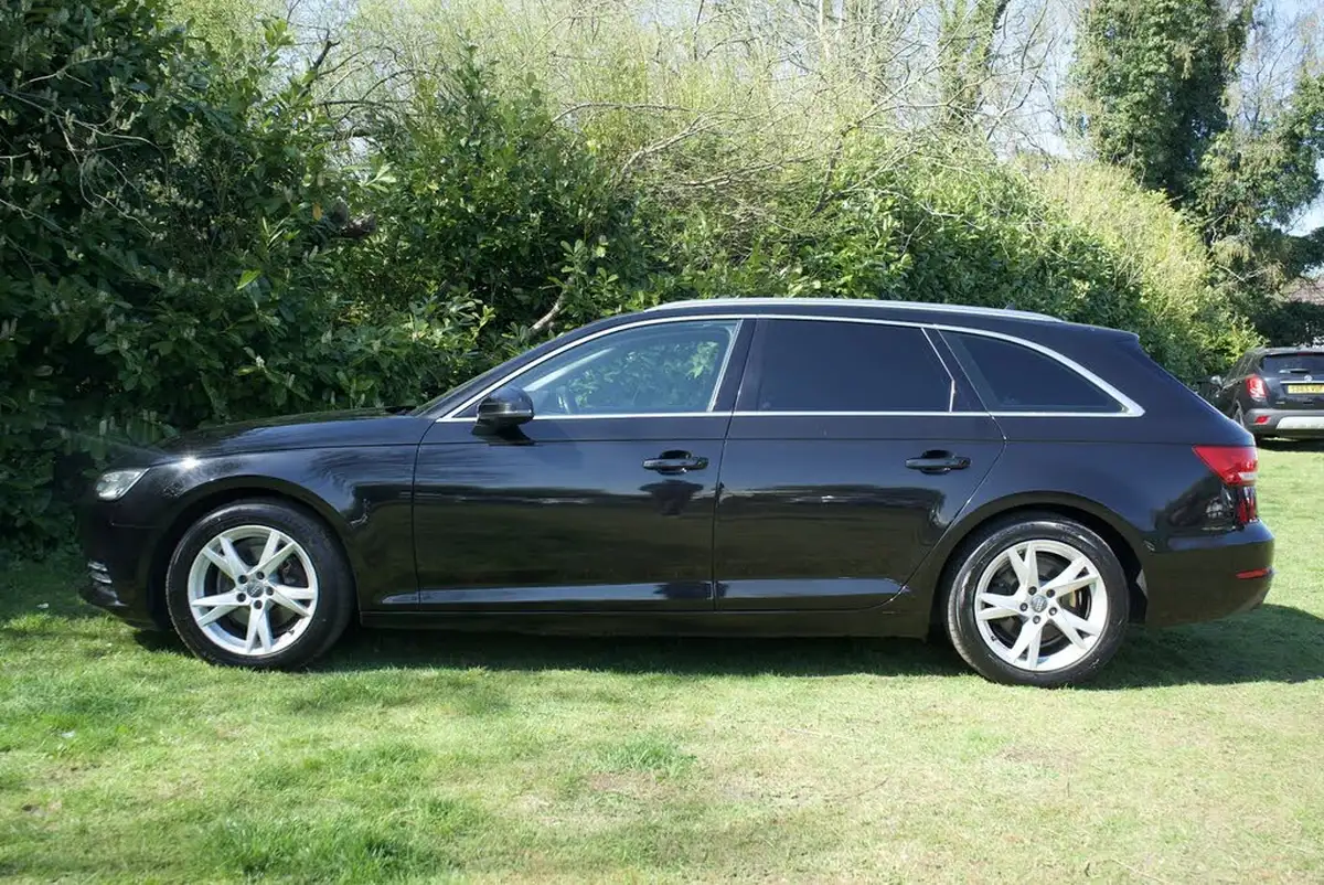 2016-audi-a4-avant-20tdi-ultra-sport-150ps-big-9