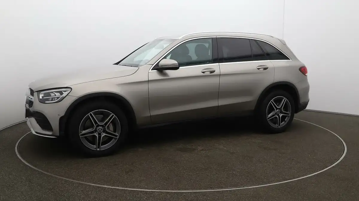 2022-mercedes-benz-glc-class-20d-glc220d-amg-line-195ps-station-wagon-5d-1950cc-4matic-plus-big-60