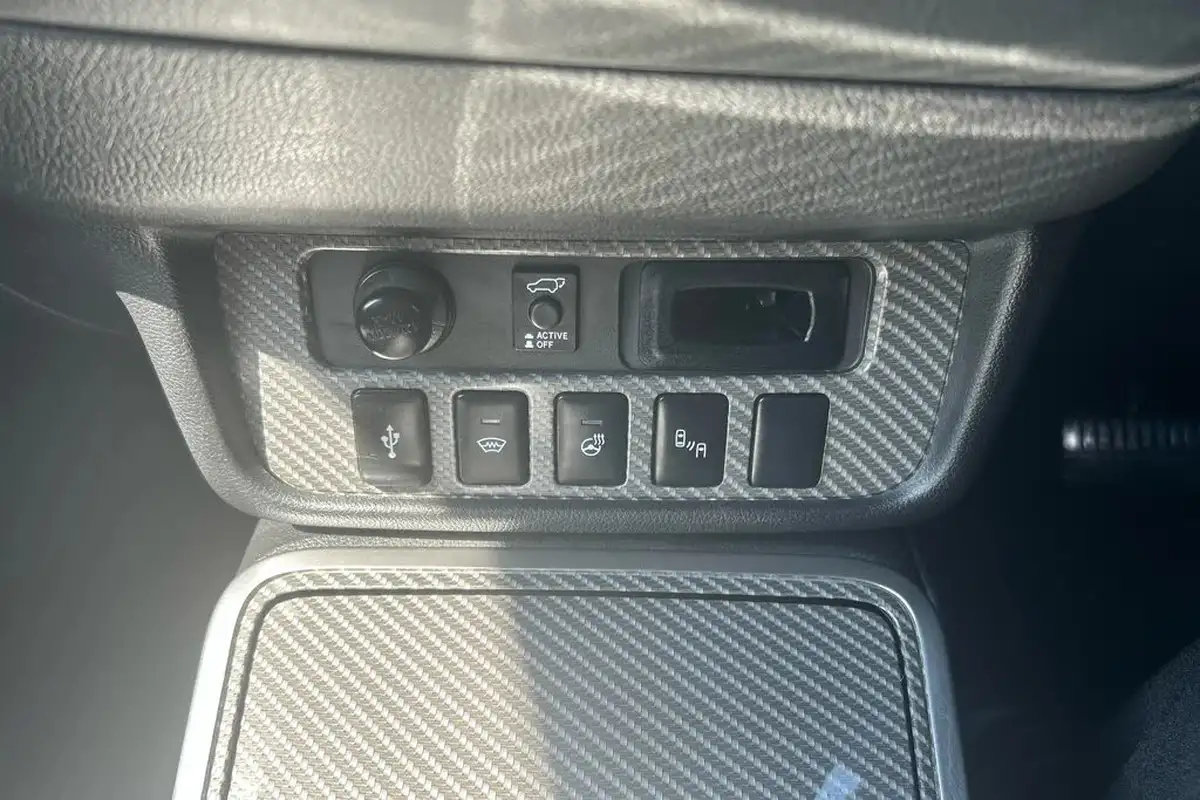 2019-mitsubishi-outlander-24-4h-phev-big-13