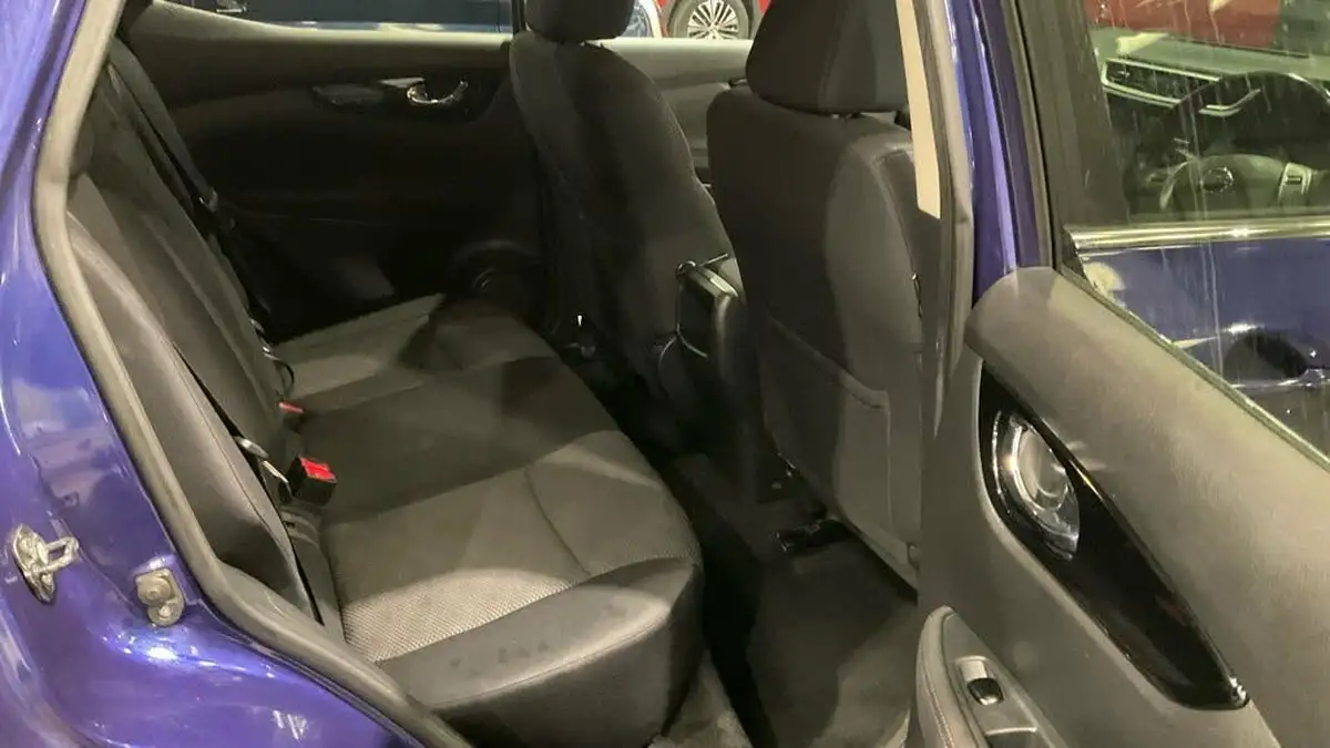 2017-nissan-qashqai-15dci-n-connecta-99g-big-12