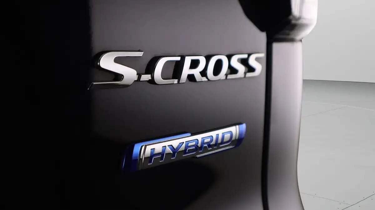 2023-suzuki-s-cross-14-boosterjet-motion-big-19