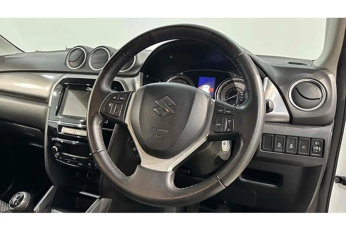 2018-suzuki-vitara-10-boosterjet-sz-t-big-25
