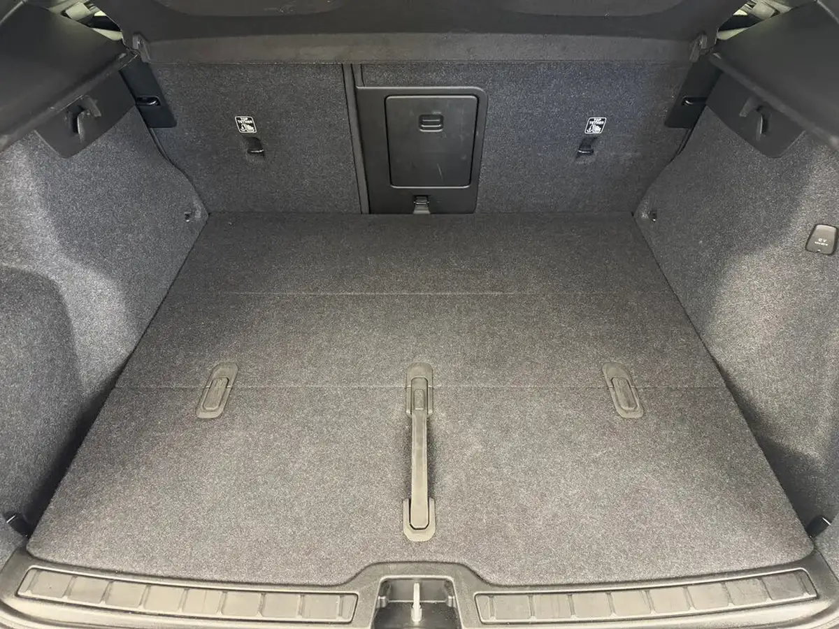 2023-volvo-xc40-20-b3-plus-big-10