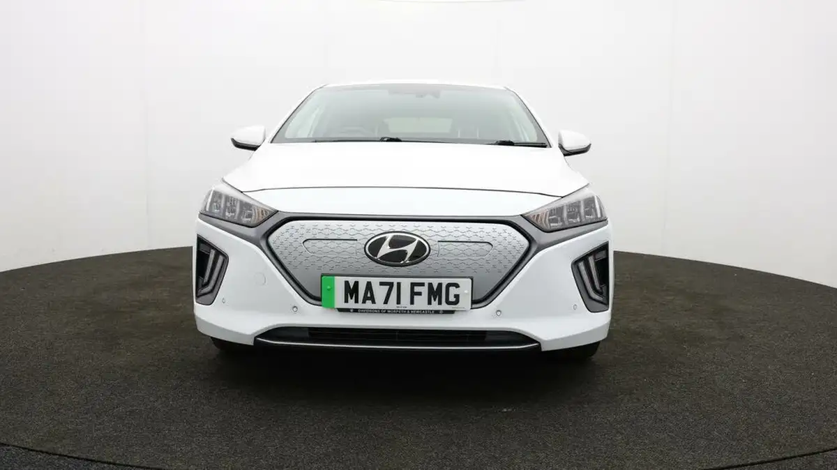 2021-hyundai-ioniq-e-premium-se-electric-100kw-big-52